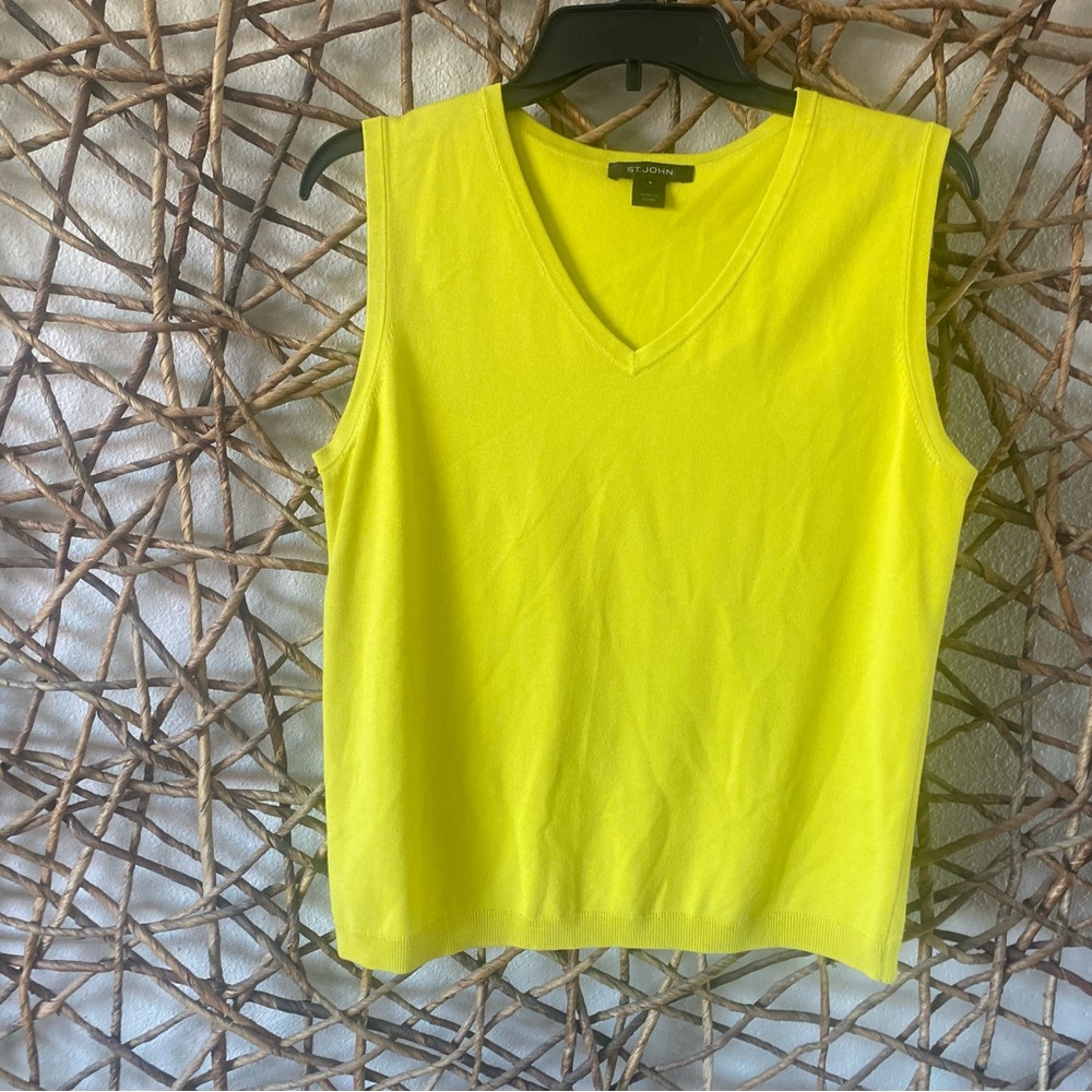 St. John Bright Yellow Sleeveless Vest Top L Xclnt